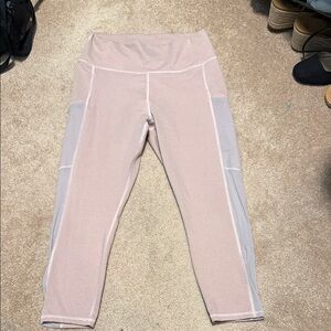 Fabletics pink cropped leggings with side mesh and pockets size XL